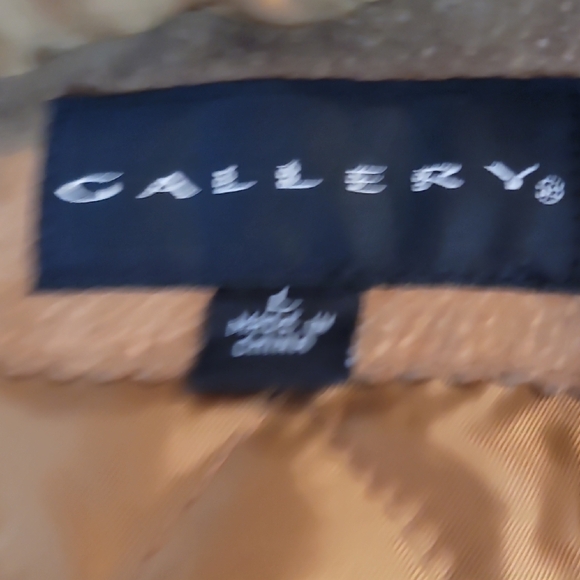 Gallery Cream and Brown Teddy Jacket with Faux Fur Trim - Picture 3 of 6